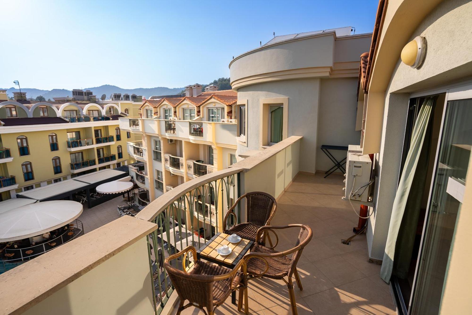 Club Karakas Apart Otel Marmaris Eksteriør billede