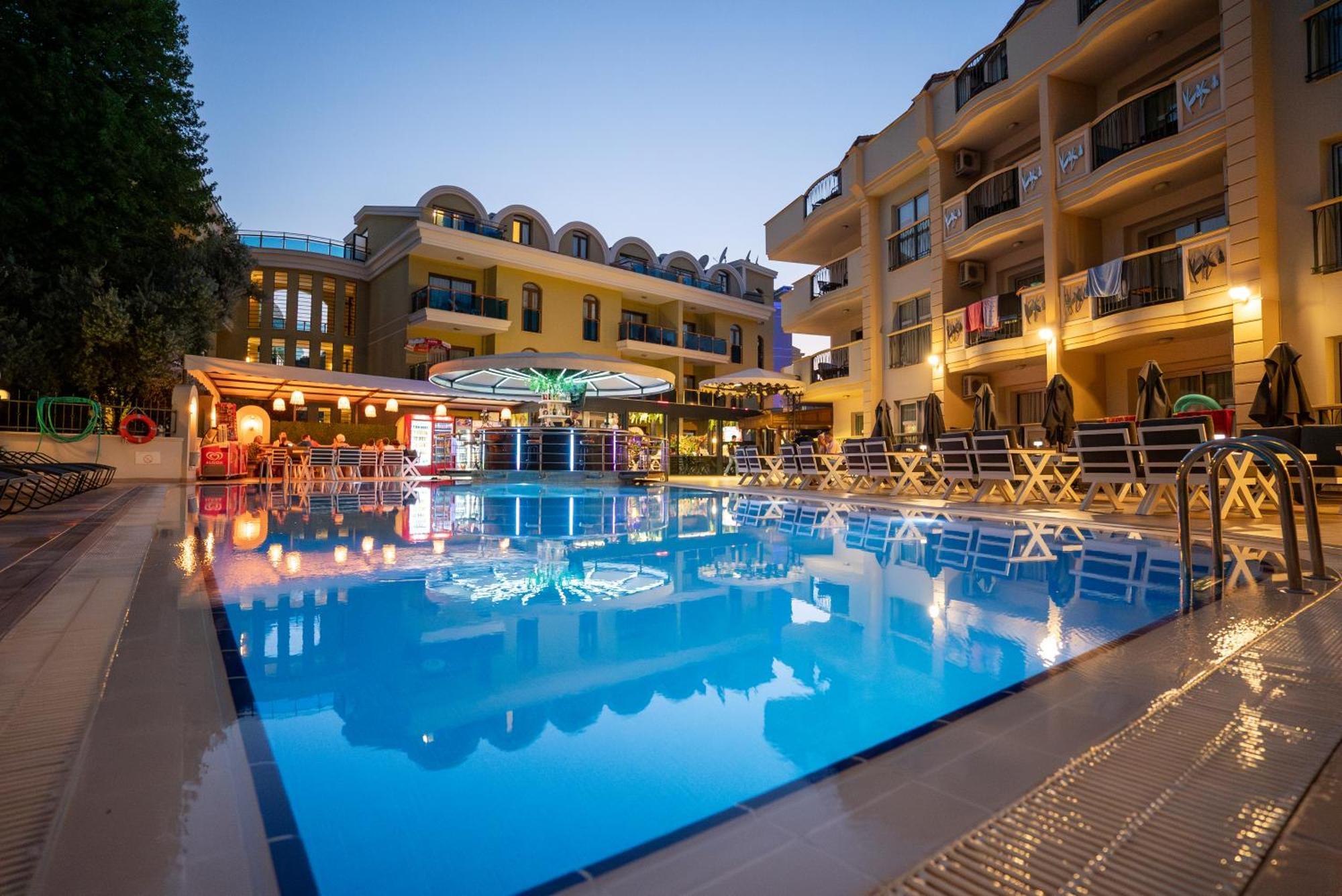 Club Karakas Apart Otel Marmaris Eksteriør billede