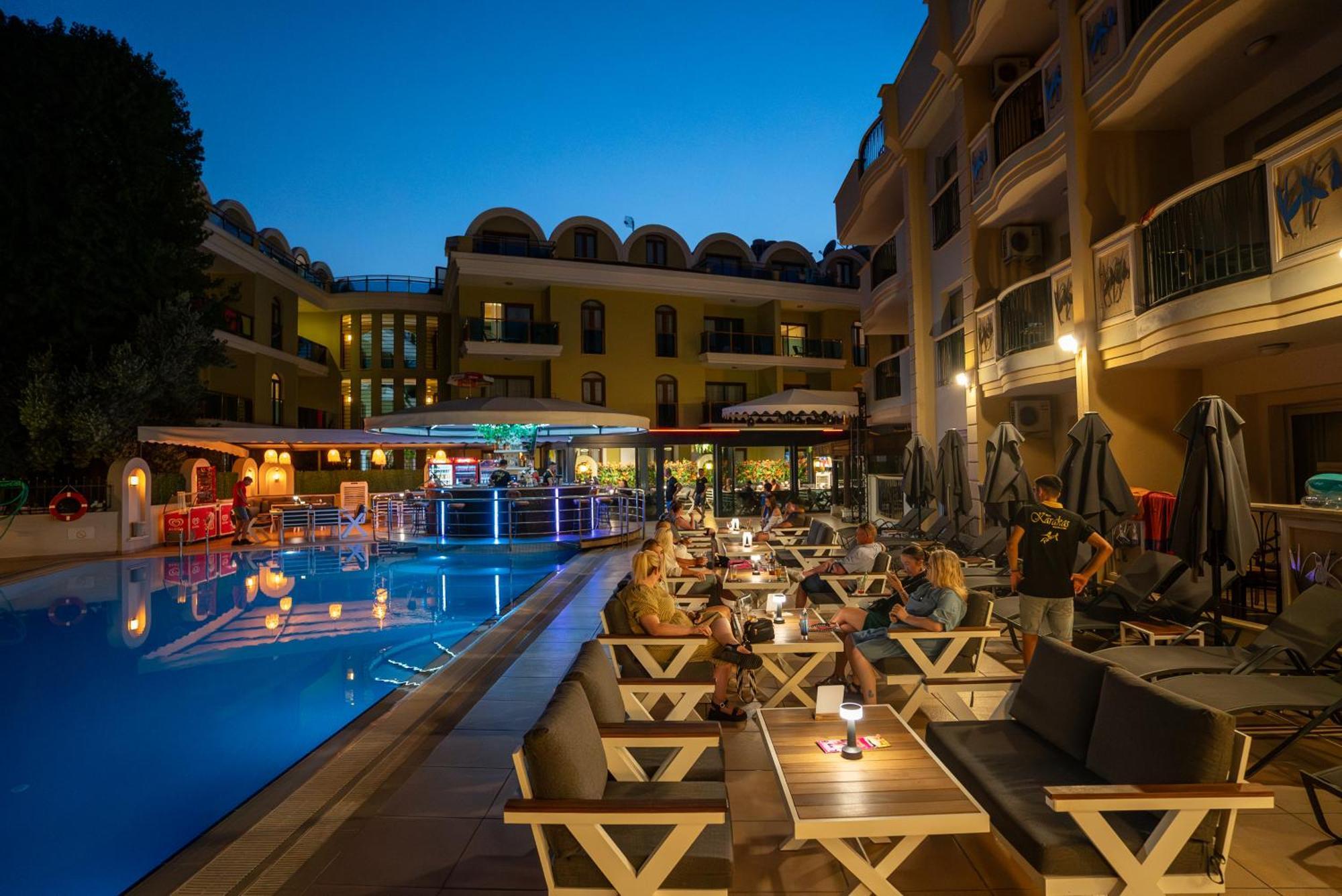 Club Karakas Apart Otel Marmaris Eksteriør billede