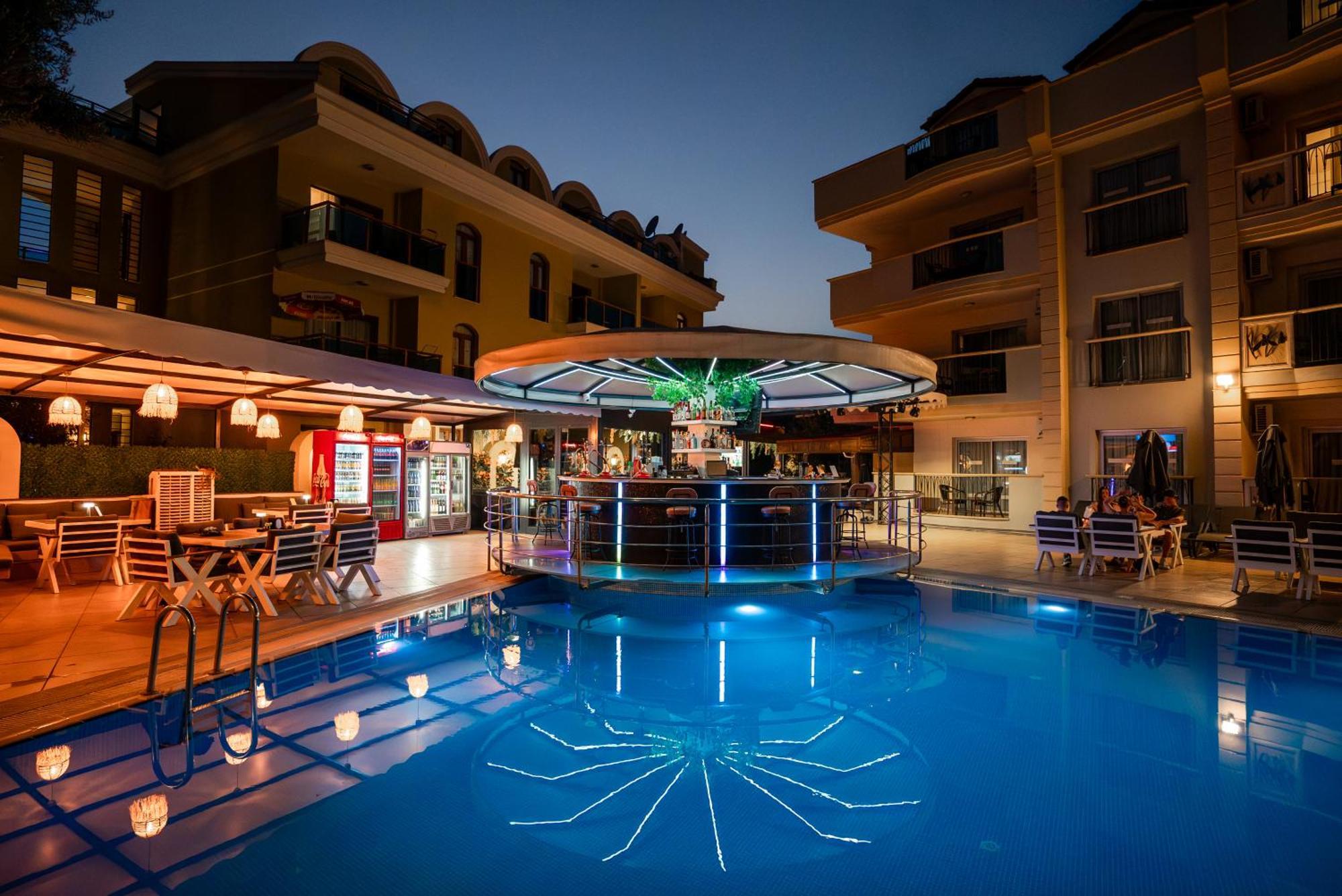 Club Karakas Apart Otel Marmaris Eksteriør billede