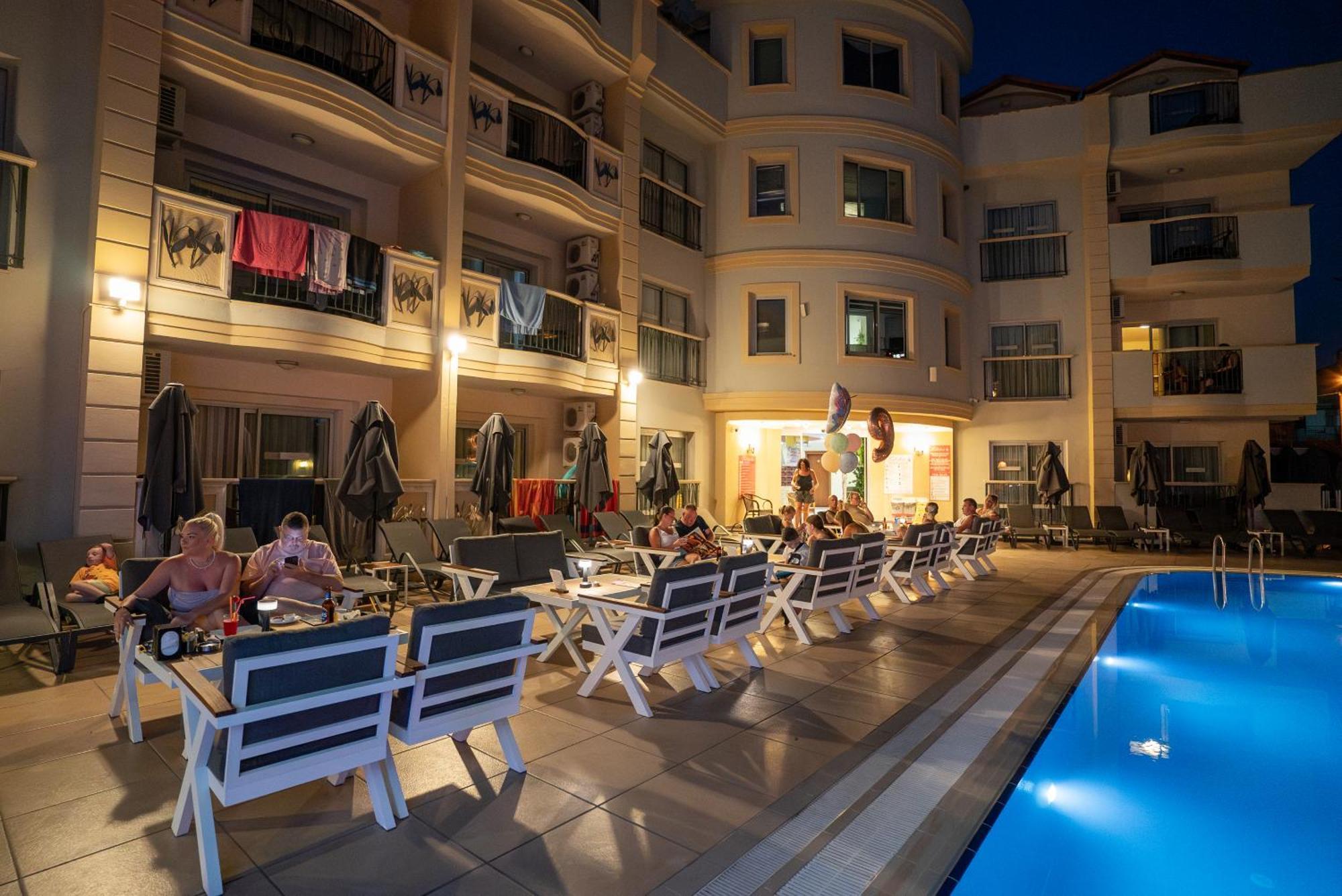 Club Karakas Apart Otel Marmaris Eksteriør billede