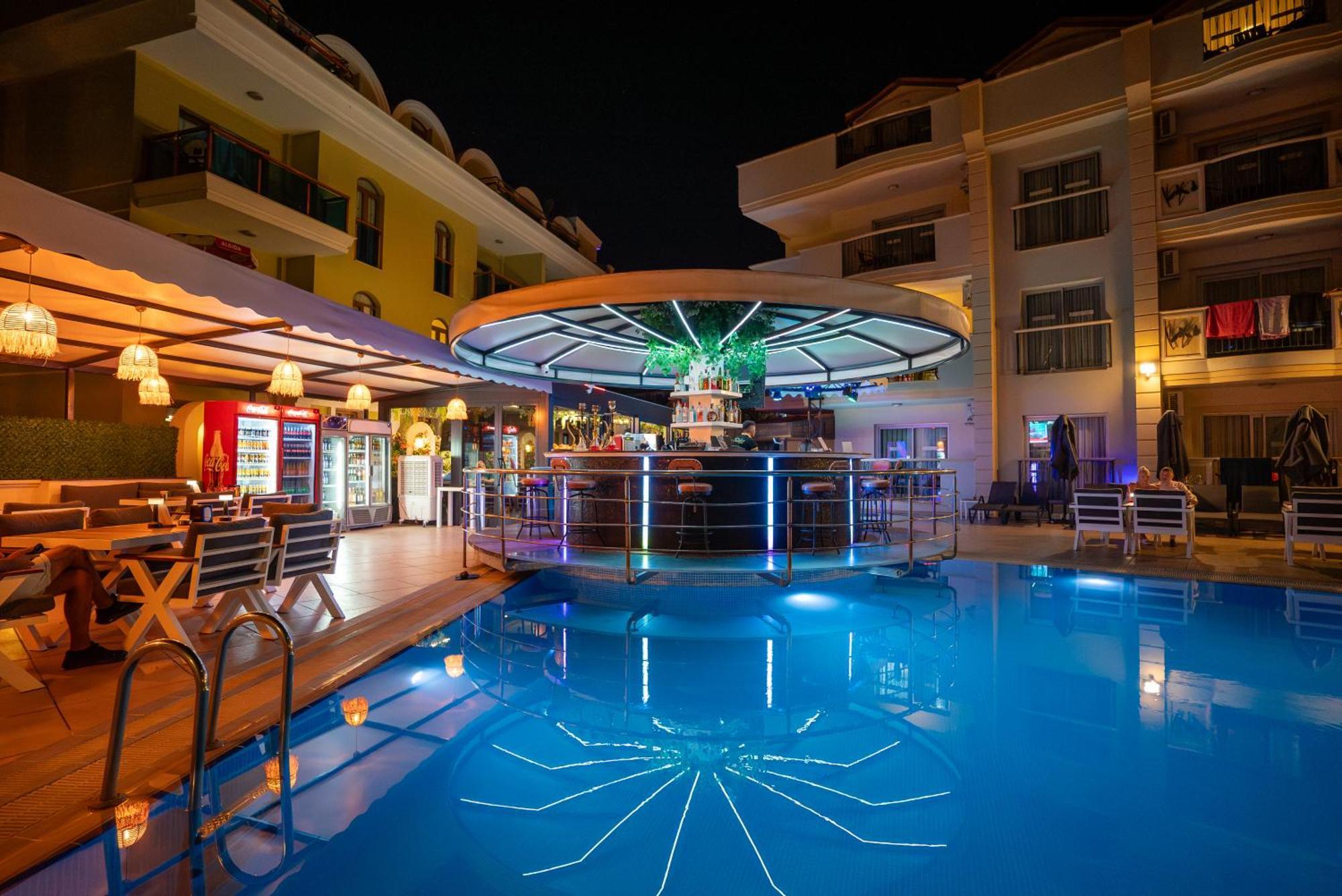 Club Karakas Apart Otel Marmaris Eksteriør billede