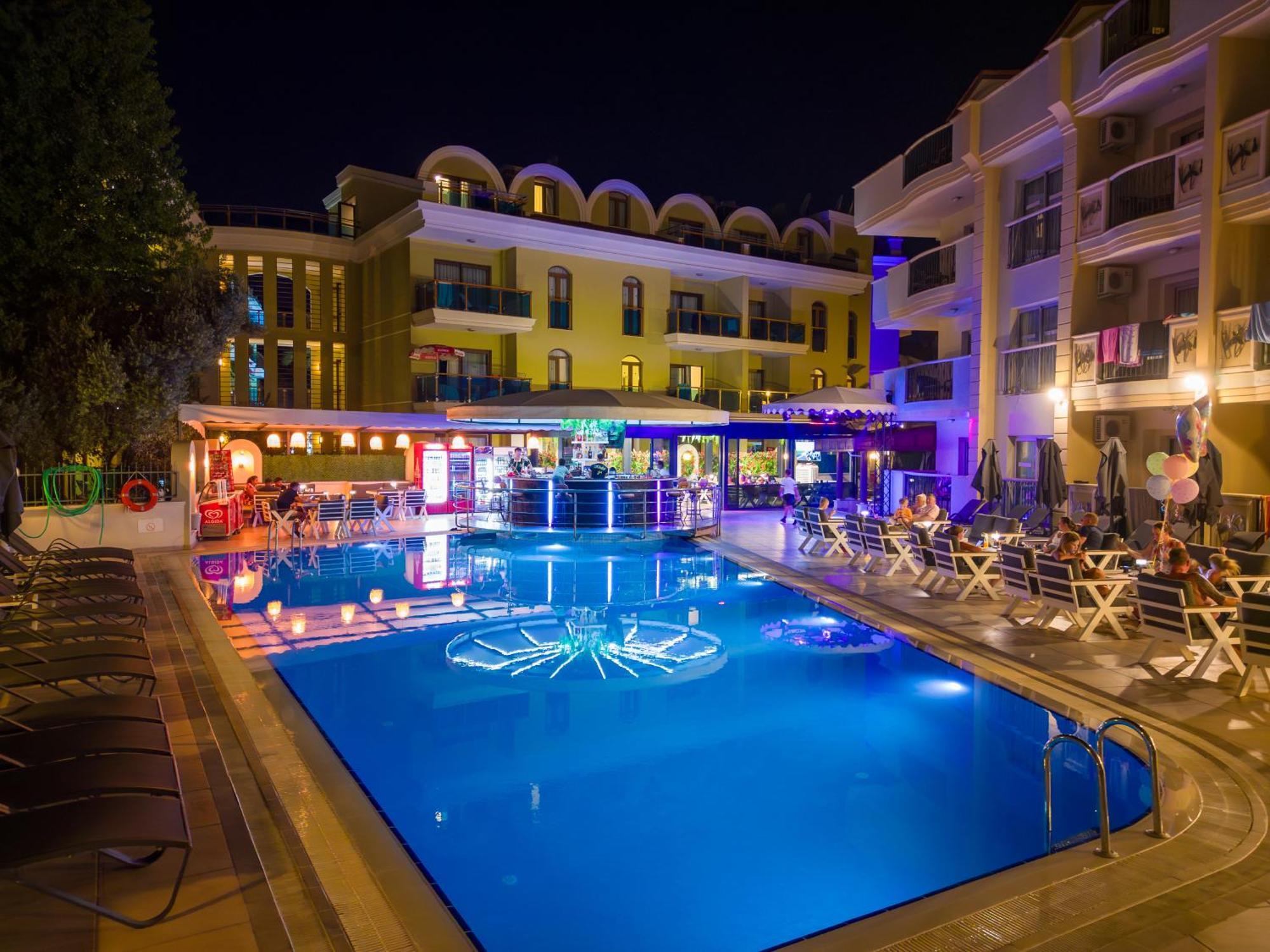 Club Karakas Apart Otel Marmaris Eksteriør billede